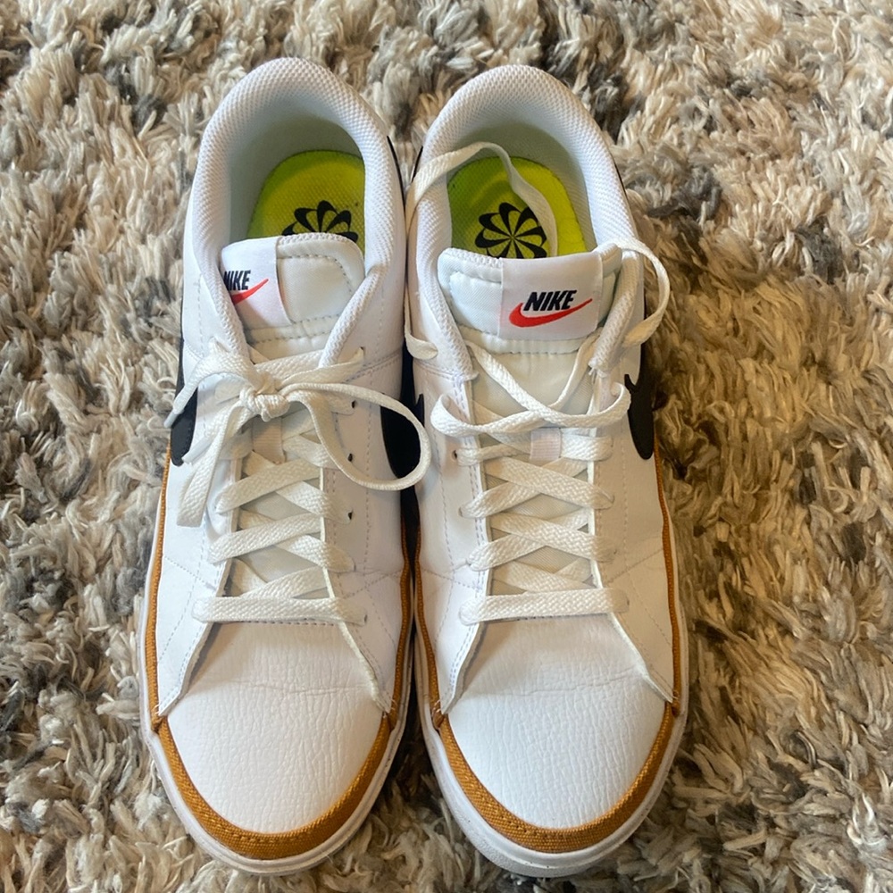 Nike shoes